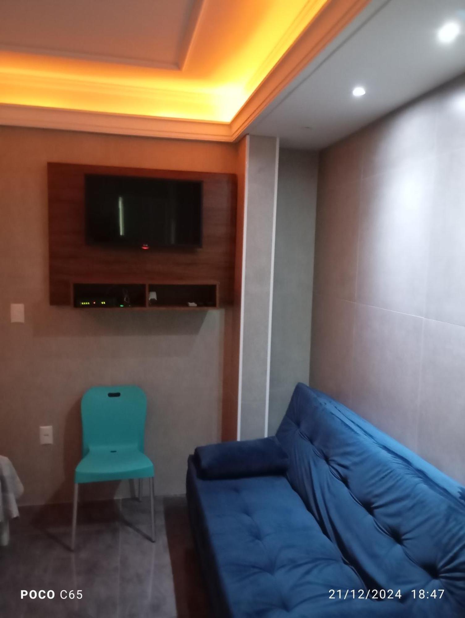 Apartment Kitnet Central: Beachside Comfort With Entertainment & Dining Balneario Camboriu