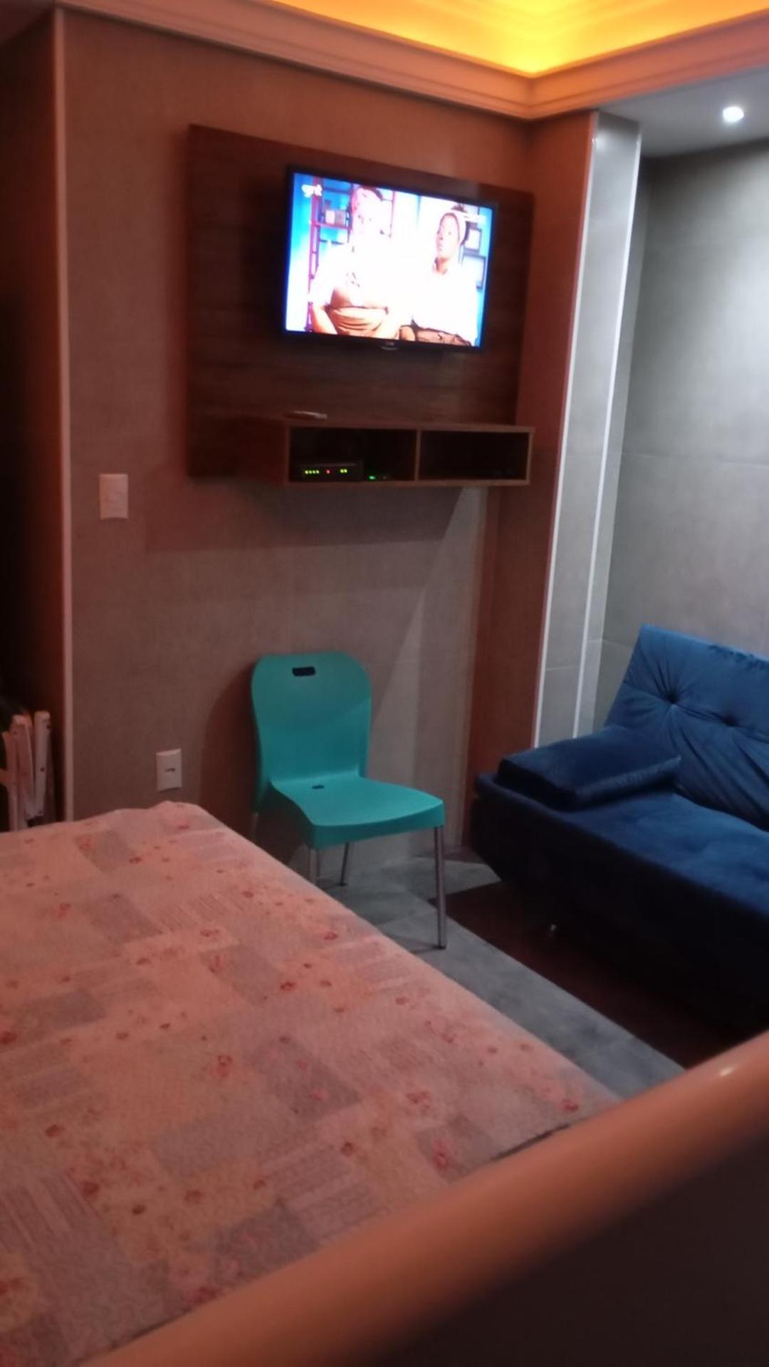 Apartment Kitnet Central: Beachside Comfort With Entertainment & Dining *