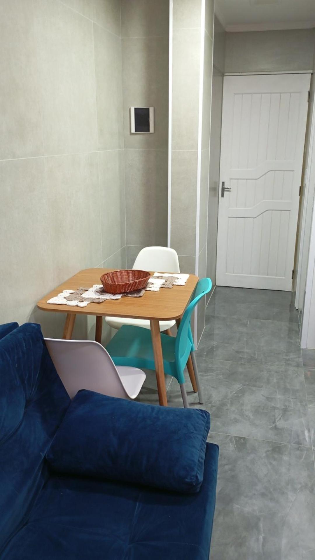 Apartment Kitnet Central: Beachside Comfort With Entertainment & Dining *
