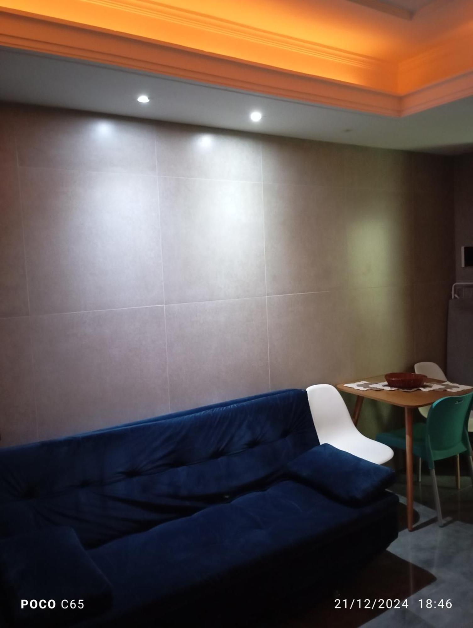 Kitnet Central: Beachside Comfort With Entertainment & Dining Apartment Balneario Camboriu